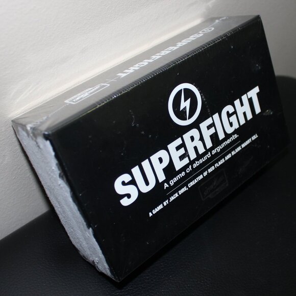 3/$55❤️Skybound SUPERFIGHT The 500-Card Core Deck Card Game of Absurd Arguments - Picture 9 of 9